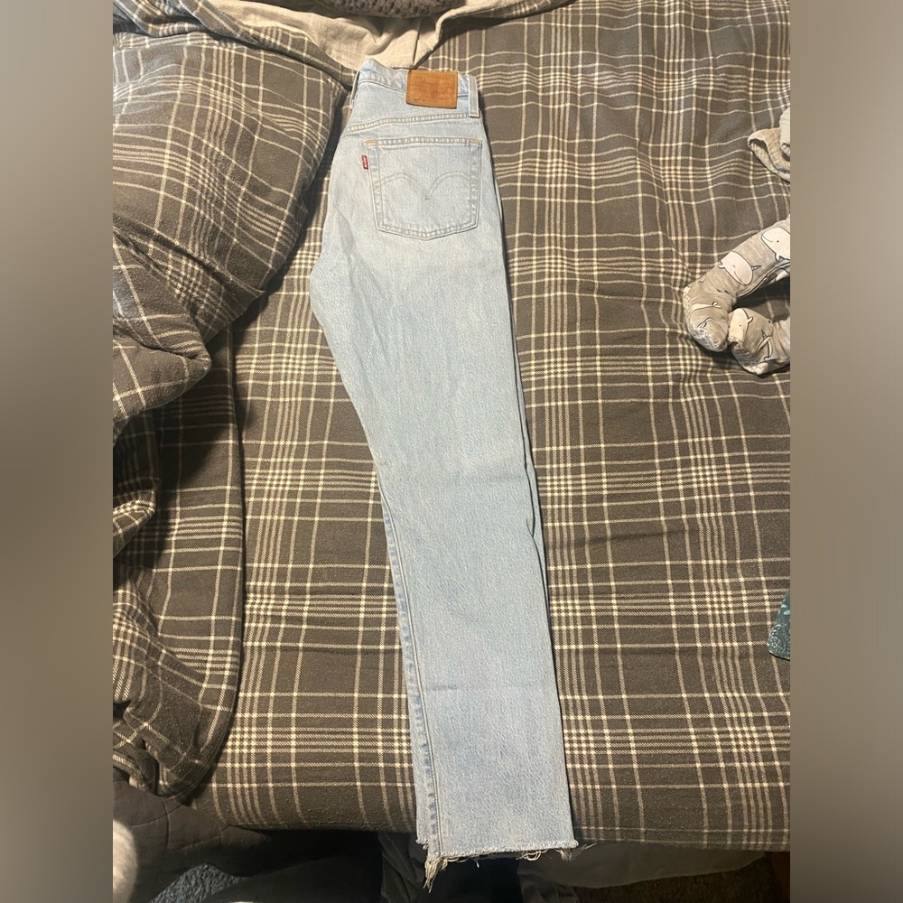 Brand New 501 Skinny Levis. 27x28